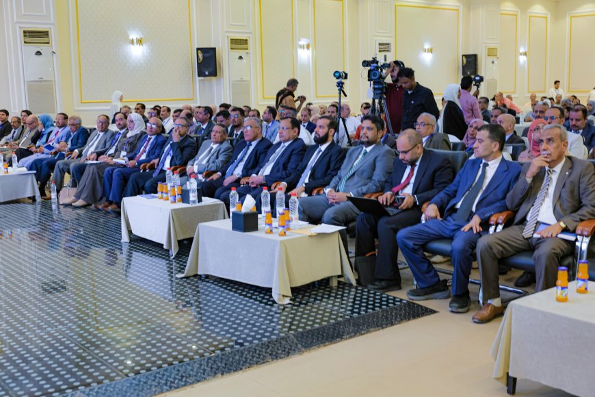 برعاية رئيس الوزراء.. انطلاق المؤتمر الدولي الأول للتحول الرقمي والابتكار بعدن برعاية رئيس الوزراء.. انطلاق المؤتمر الدولي الأول للتحول الرقمي والابتكار بعدن