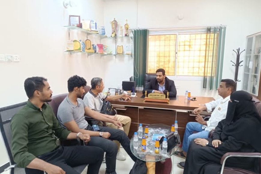 الدكتور بن نويصر يلتقي مؤسسة الطبيب الزائر التنموية لمناقشة تدخلاتها في القطاع الصحي بساحل حضرموت