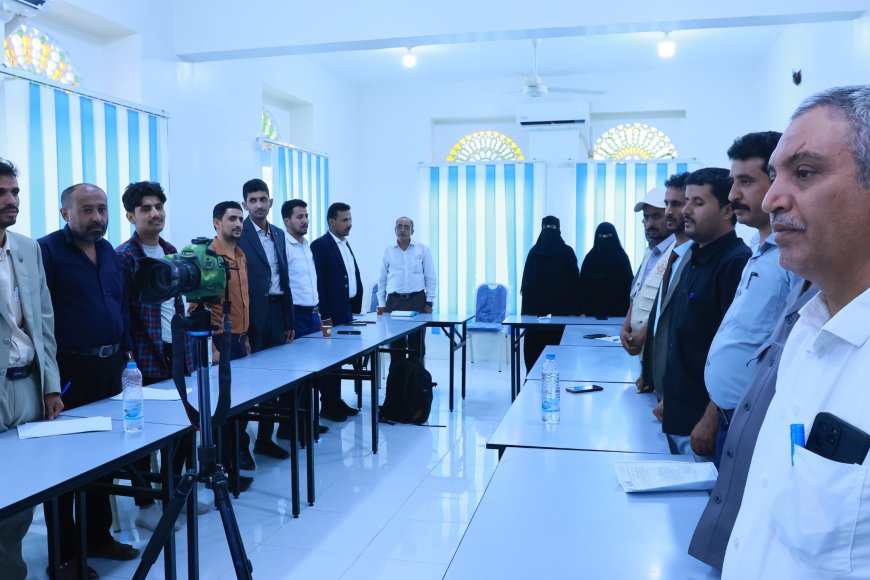 122 موظفاً حكومياً يختتمون برامج تدريبية بمأرب لتعزيز استخدام الذكاء الاصطناعي في المؤسسات العامة