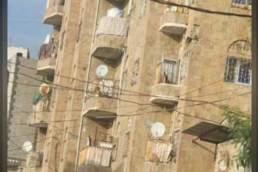 بعد 11 عاماً من السيطرة عليه.. ورثة عمارة في تعز يتهمون مسلحين باغتصاب ممتلكاتهم ويطالبون بإلغاء حكم قضائي أعادهم إلى "نقطة الصفر"
