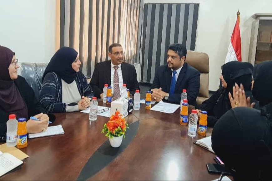 وزير التعليم الفني والتدريب المهني يلتقي برئيسة اللجنة الوطنية للمرأة لبحث التنسيق والتعاون المشترك
