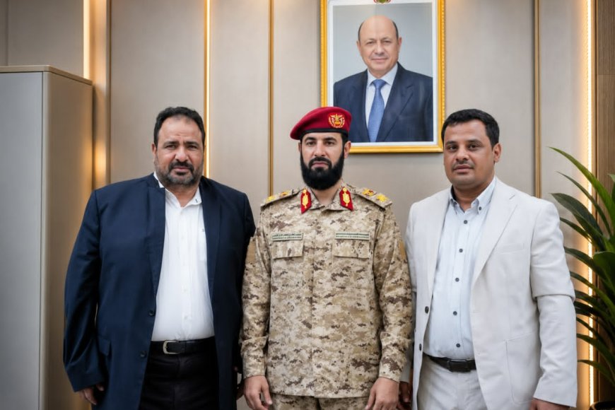 الجريري يبحث مع قيادة أبين ضبط سوق المشتقات النفطية وإنشاء محطة وقود مركزية حديثة الجريري يبحث مع قيادة أبين ضبط سوق المشتقات النفطية وإنشاء محطة وقود مركزية حديثة