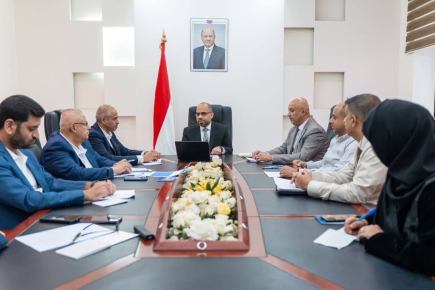 وزير الاتصالات يوجّه برفع الجاهزية لمواجهة أي محاولات لقطع خدمات الاتصالات في المناطق المحررة
