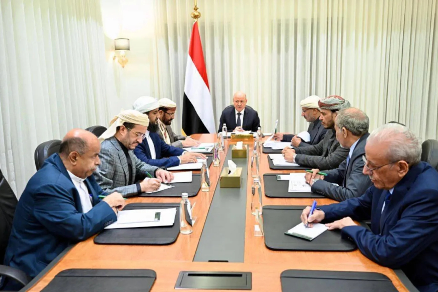 الزنداني خارج الحكومة..تعديل حكومي كاسح يطيح بكل الوزراء