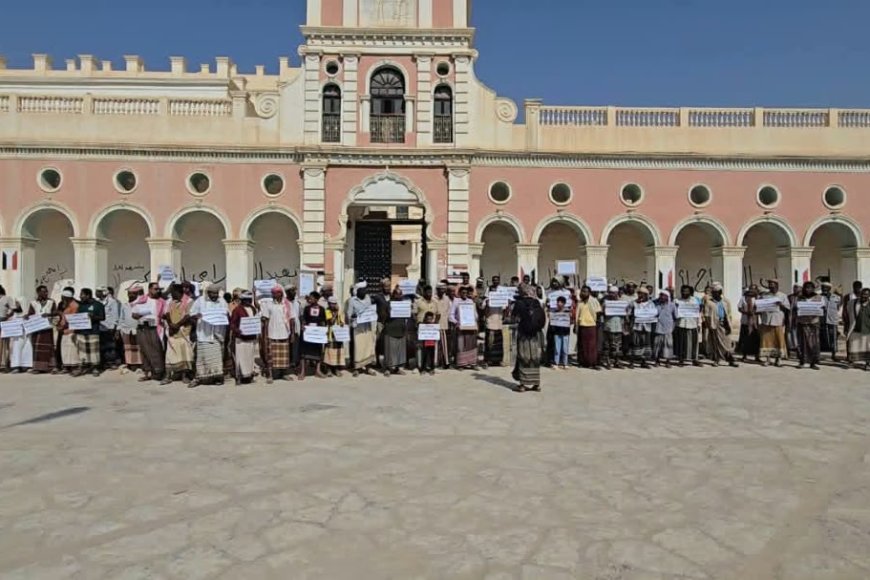 ملاك أراضي وادي ذهب بتريم يصعّدون احتجاجهم: مطالب بوقف الهدم وإنصاف المشترين بوثائق رسمية
