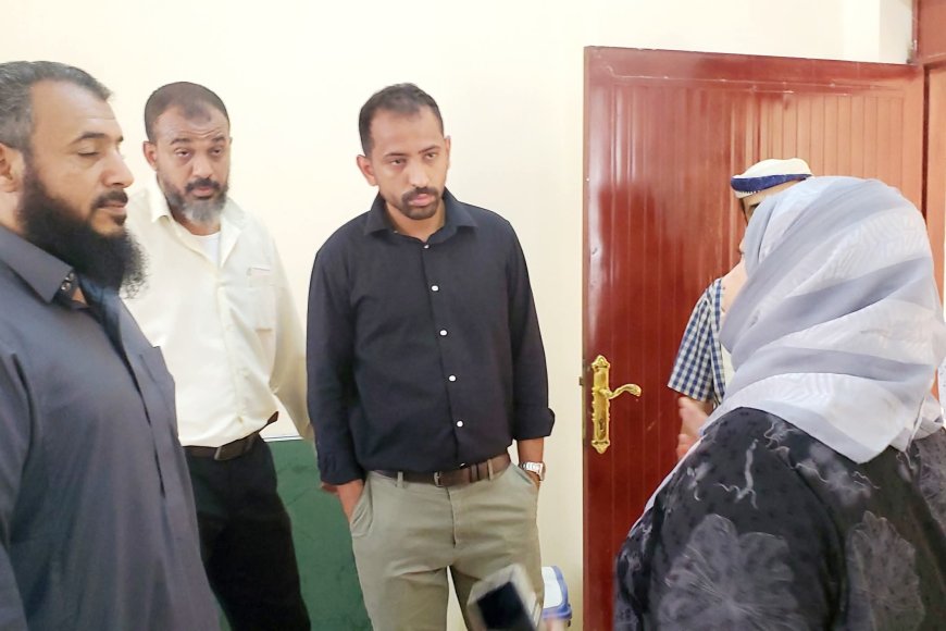 مدير عام التواهي يتفقد سير عمل المشاريع إصلاحات في ثانوية تمنع و مدرسة الهمداني