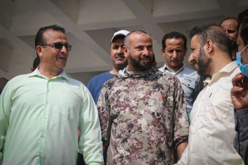 محافظ الضالع يدشّن المخيم الطبي المجاني لجراحة العيون وزراعة العدسات في هيئة مستشفى الضالع