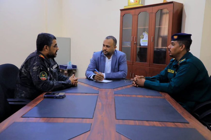 الوكيل باعلوي يبحث مع مكافحة المخدرات تعزيز جهود التوعية والوقاية لحماية الشباب بحضرموت