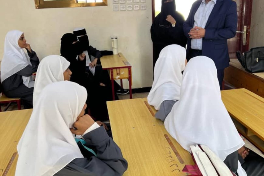 وزير التربية العبادي يدشن العام الدراسي الجديد 2026–2027 من مدارس مديرية خور مكسر بعدن