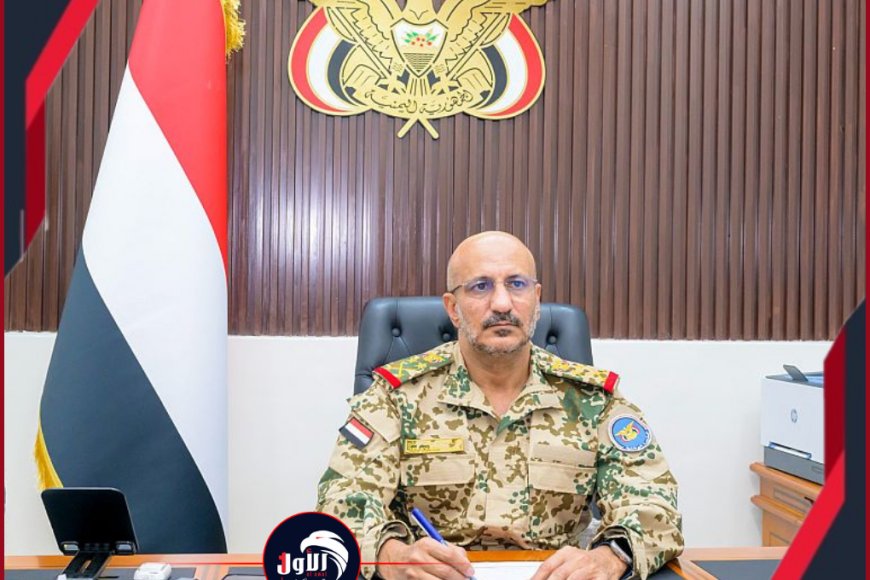 تكليف رئاسي جديد.. عضو الرئاسي طارق يوجه محافظي تعز والحديدة بإعداد ملفات طارئة لهذا الأمر الخطير