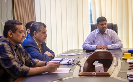 المدير التنفيذي لشركة النفط يبحث سبل التعاون مع برنامج الأغذية العالمي