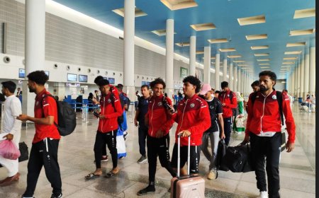 بعثة المنتخب الوطني لكرة القدم تعود الى العاصمة المؤقتة عدن