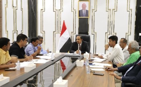 لجنة المناقصات بحضرموت تُقر مشاريعًا في قطاعات المياه والصرف الصحي والجسور والمنشآت الإدارية