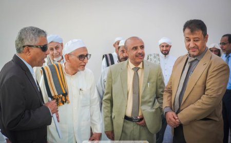 وفد وزارة التعليم العالي والبحث العلمي في زيارة لجامعة الإمام الشافعي بالمكلا