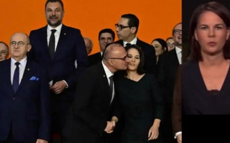 فيديو.. وزير خارجية كرواتيا يحاول تقبيل الوزيرة الألمانية!