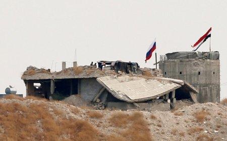 روسيا تشن هجمات جوية على مستودع طائرات مسيرة في إدلب