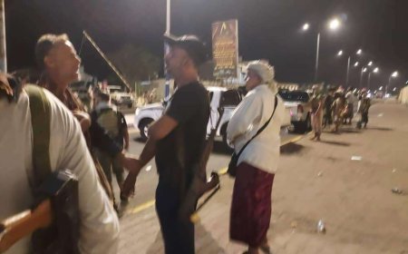 قيادي في الحراك الجنوبي ينشر تغريدة ساخرة عقب وصول مسلحين قبليين مدينة عدن