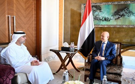 رئيس مجلس القيادة الرئاسي يستقبل سفير دولة الامارات العربية المتحدة