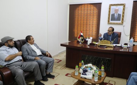 وزير الصحة يناقش تدخلات مؤسسة طيبة في محافظتي حجة والحديدة