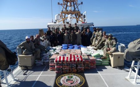 القيادة المركزية الأمريكية: ضبط مخدرات بقيمة 21 مليون دولار على متن سفينة في خليج عُمان