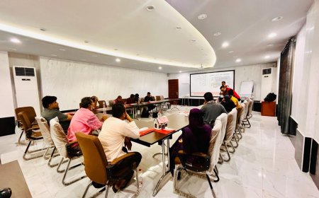 الهلال الأحمر اليمني يُقيم جلسة حوارية حول دور الإعلام في العمل الإنساني باليمن