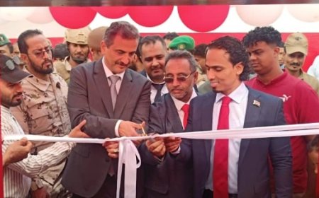 برعاية "مكيفات جري" الراعي الرسمي للنادي.. محافظ عدن يفتتح متجر التلال كخطوة أول من نوعها