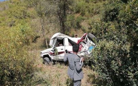 حادث مروري يودي بحياة شيخ قبلي مع مرافقيه