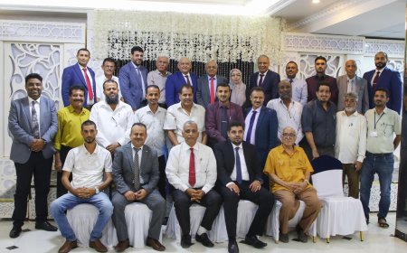 ورشة عمل في عدن تؤكد أن إحلال السلام وتعافي  الاقتصاد ضرورة لرفع الأجور