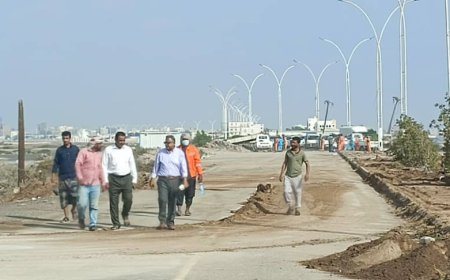 صندوق النظافة والتحسين بعدن يعيد افتتاح طريق المملاح- النصر المغلق منذ 2015