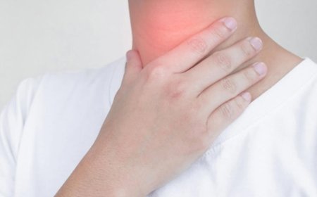 شلل الأحبال الصوتية: الأعراض والأسباب والمضاعفات المحتملة