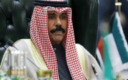 دخول أمير الكويت إلى المستشفى