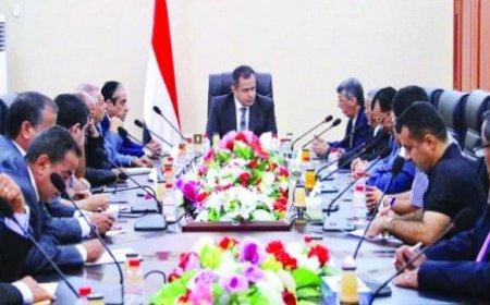 وزير الدولة يكشف عن كارثة كبيرة وقعت  بها الحكومة الشرعية