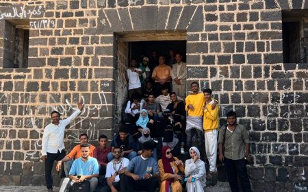 قسم الأثار بكلية الآداب يزور المواقع التاريخية والسياحية بعدن 