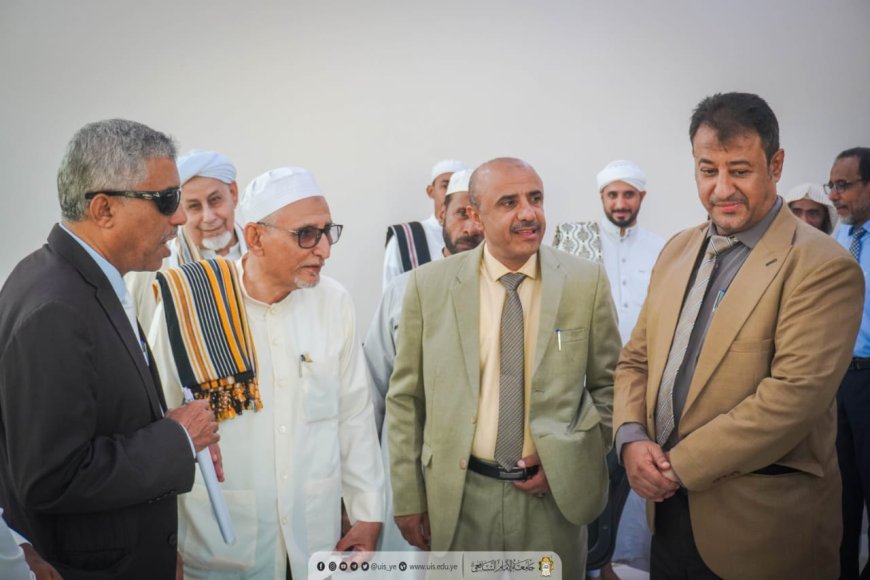 وفد وزارة التعليم العالي والبحث العلمي في زيارة لجامعة الإمام الشافعي بالمكلا