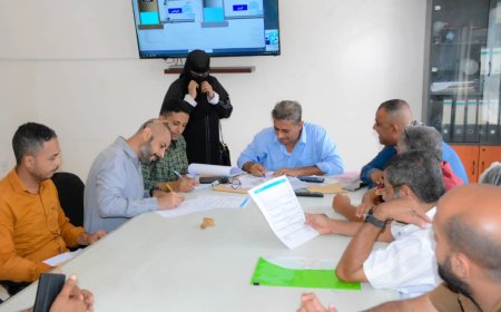 مؤسسة مياه عدن تسلم موقع مشروع استبدال خط مياه الطوارئ لمديرية صيرة