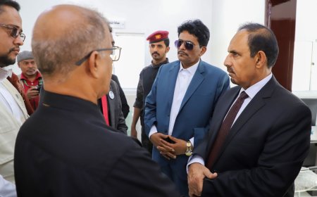 المحافظ بن ماضي يفتتح مشروع إنشاء وتجهيز الوحدة الصحية الجديدة بمنطقة الإنشاءات فوة 