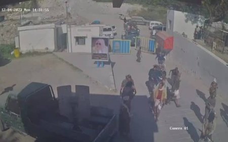 تعز .. الصراع على مصانع الشيباني ومحاولات عبدالكريم شيبان لإفشال استلام الشركات