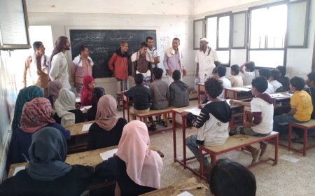 مدير ادارة التربية بالوضيع أبين يدشين اختبارات الفصل الدراسي الاول