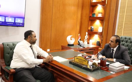 المحافظ بن ماضي يبحث اعتماد آلية تسهم في تطوير النشاط البحري والحفاظ على سلامة الملاحة