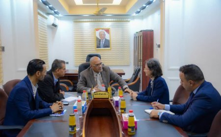 وزير التخطيط يبحث مع السفيرة الفرنسية دعماً تنموياً وانسانياً للقطاعات الوطنية