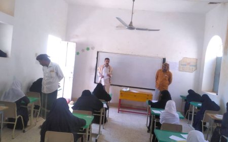 مندوبو التربية برخية وادي حضرموت يتفقدون سير العملية الاختبارية بمدرستي النهضة وابوبكر الصديق