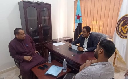 انتقالي المهرة يلتقي الهيئة الإدارية لنادي شباب الغيظة