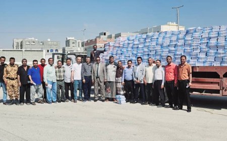 ترحيل أول شحنة من الشهادات المدرسية لحضرموت والمحافظات المحررة