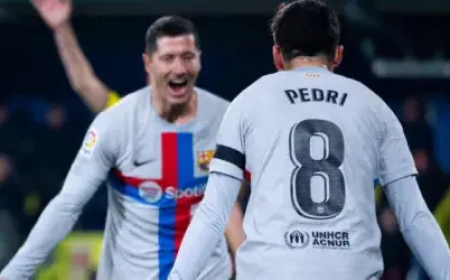 برشلونة ضد فالنسيا.. مفاجآت بالجملة في قائمة تشافي