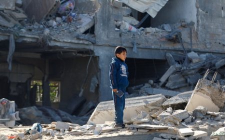 فرنسا تلوح بالرد على هجمات الحوثيين 