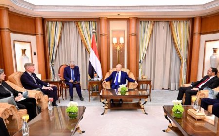 رئيس مجلس القيادة يستقبل المبعوث الخاص للامم المتحدة