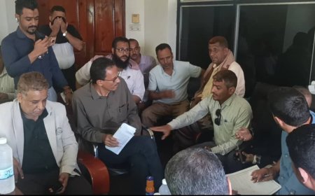 محامي عام الأموال ورئيس نيابة الأموال العامة ينفذان نزولاً ميدانياً للمنطقة الحرة وجمرك عدن