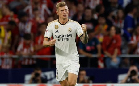 "أكثر من مرة".. أنشيلوتي ولاعبو ريال مدريد يوجهون طلبا لتوني كروس
