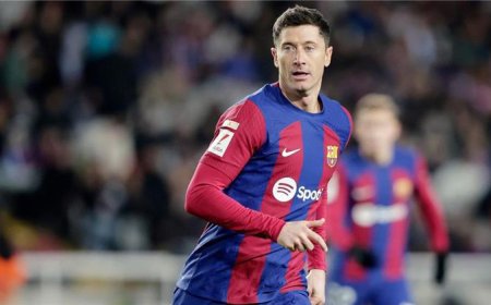 موندو تكشف تفاصيل موجة غضب تشافي من لاعبي برشلونة في مباراة ألميريا