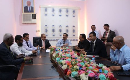 وزير التعليم العالي يكرم المتدربين في دورة التخطيط الاستراتيجي والتشغيلي